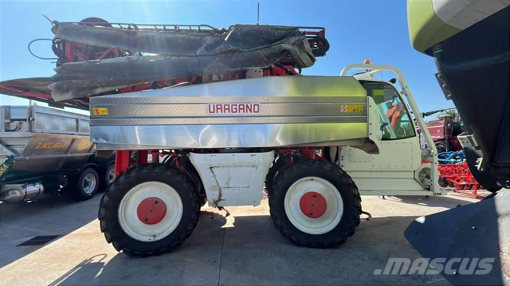  Finotto E170 ブームスプレイヤー