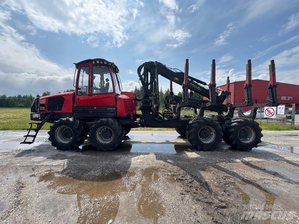 Komatsu 875 フォワーダー