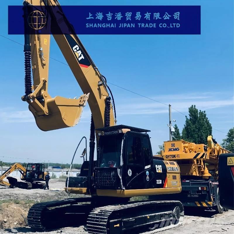 CAT 323 D 大型油圧ショベル12t以上（パワーショベル・ユンボ）