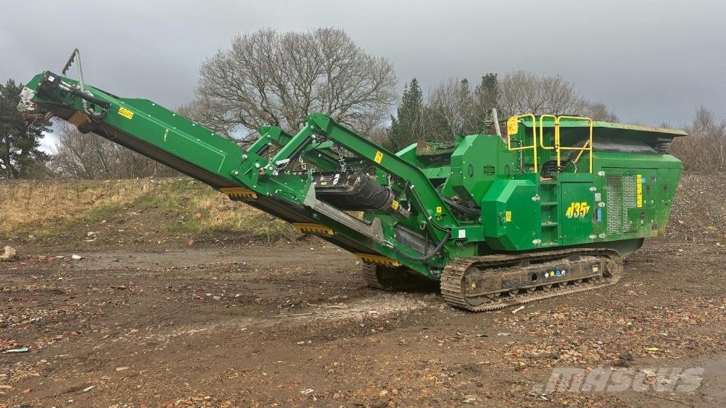 McCloskey J35 自走式クラッシャー