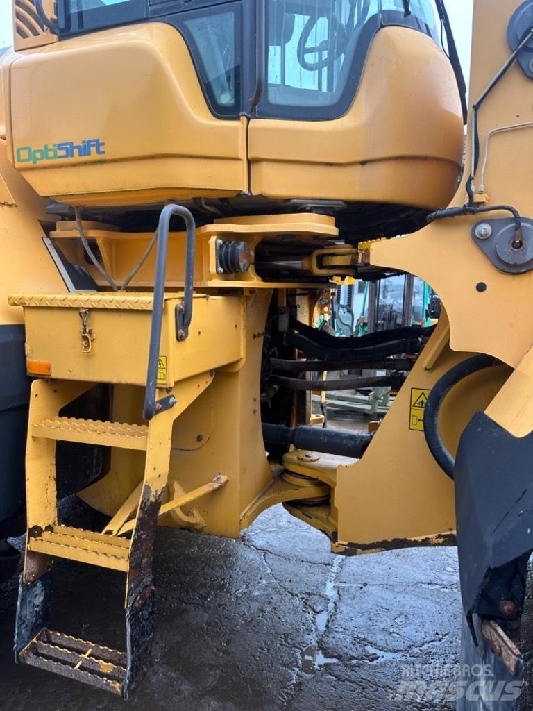 Volvo L 220 G ホイールローダー・タイヤショベル