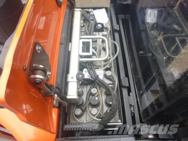 BT SPE 140 L ウォーキンフォークリフト