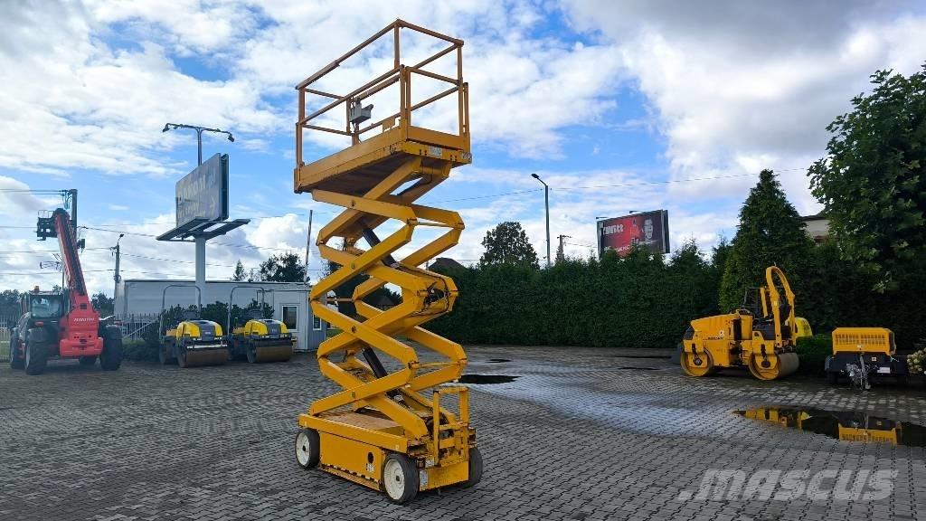 SkyJack SJ III 3226 シザースリフト