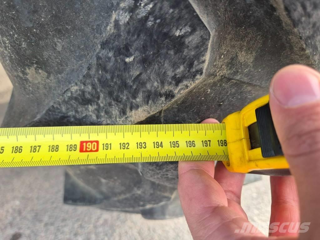 Sieger SM 2700/24 牽引型スプレイヤー