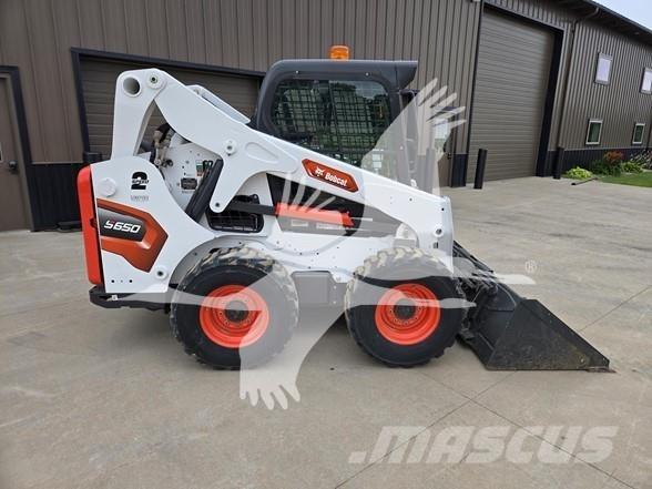 Bobcat S650 スキッドステアローダー
