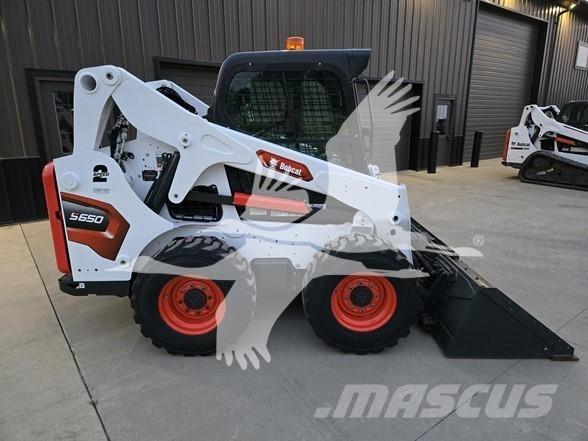 Bobcat S650 スキッドステアローダー