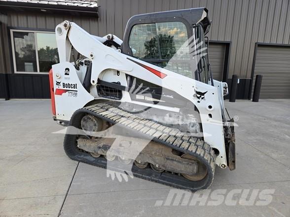 Bobcat T740 スキッドステアローダー