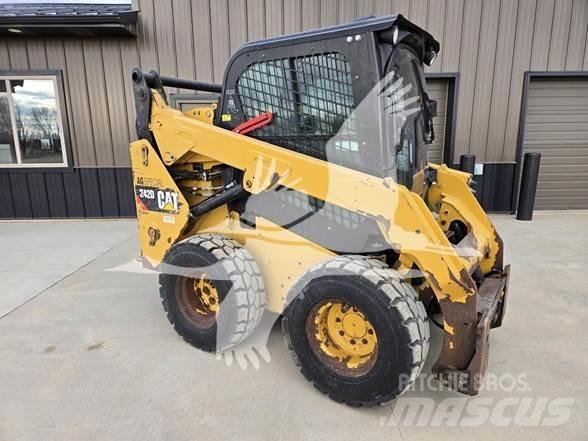 CAT 242D スキッドステアローダー
