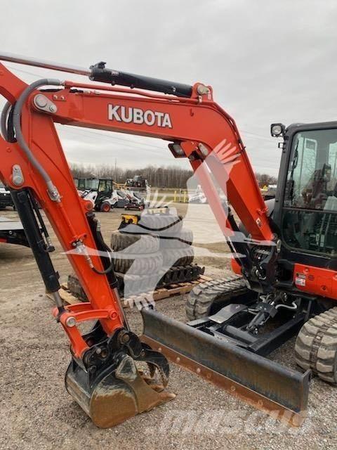 Kubota KX040-4 ミニ油圧ショベル 7t以下（ミニユンボ・ミニディガー）