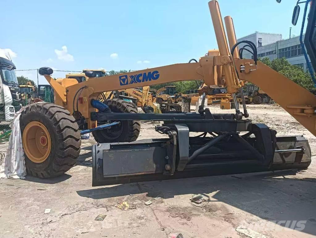 XCMG GR1803 モーターグレーダー