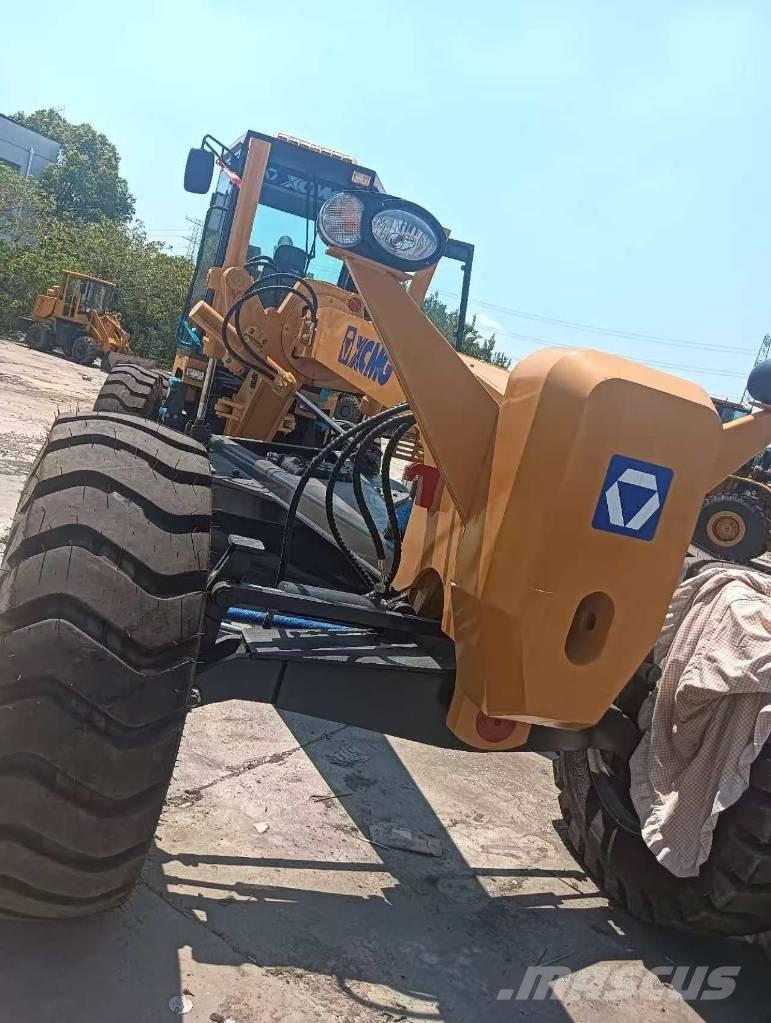 XCMG GR1803 モーターグレーダー