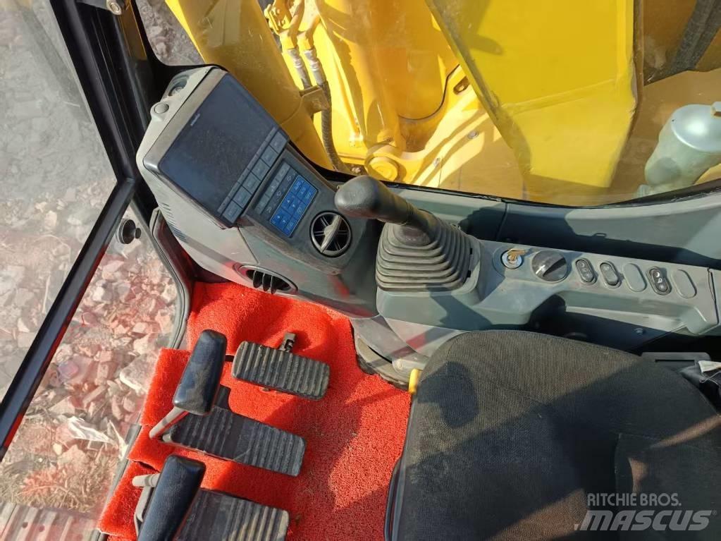 Komatsu PC138US 大型油圧ショベル12t以上（パワーショベル・ユンボ）