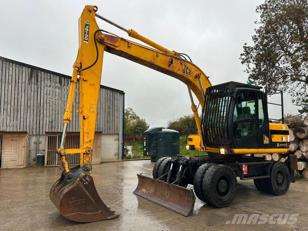 JCB JS 130 W ホイール式油圧ショベル（パワーショベル・ユンボ・バックホー）
