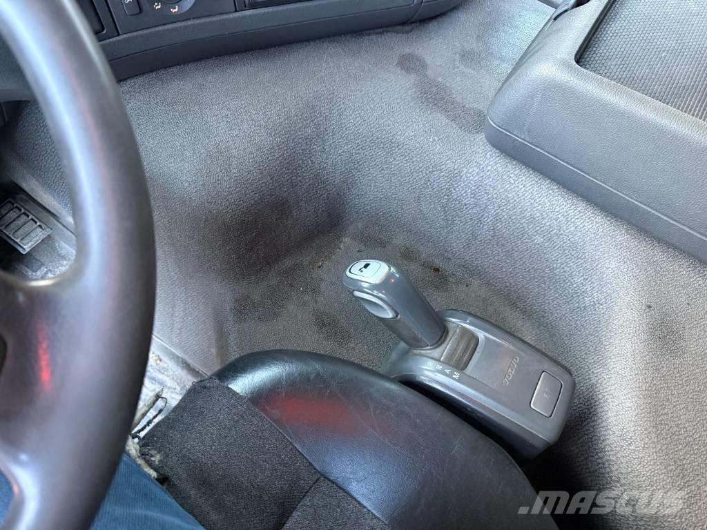 Volvo FM460 8x4 ケーブルリフト着脱式トラック