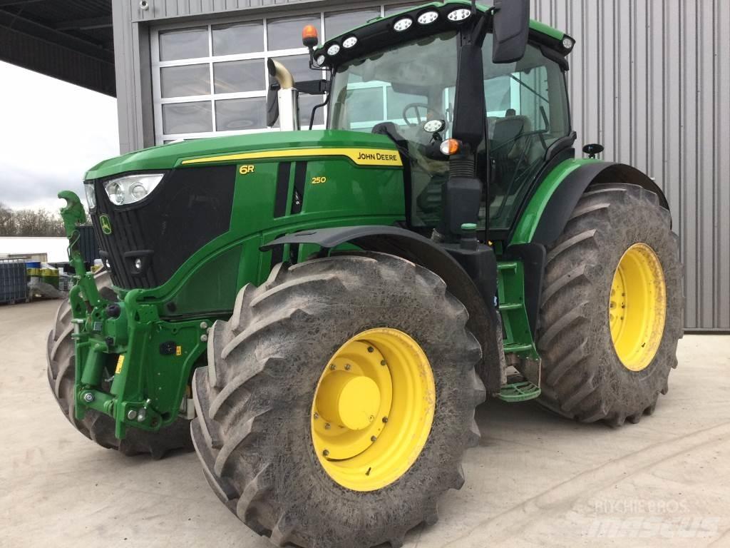 John Deere 6R250 トラクター