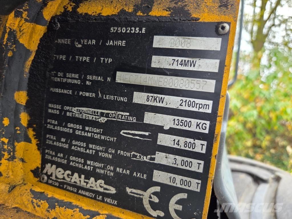 Mecalac 714 MW ホイール式油圧ショベル（パワーショベル・ユンボ・バックホー）