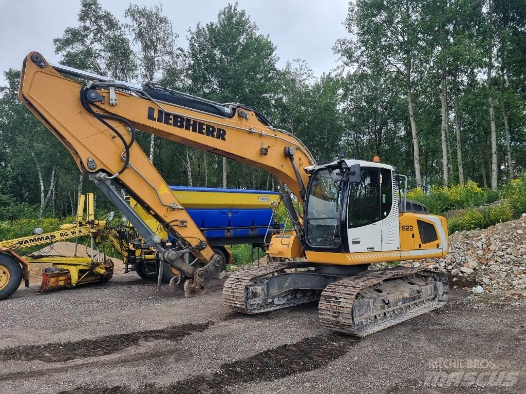 Liebherr R 922 大型油圧ショベル12t以上（パワーショベル・ユンボ）