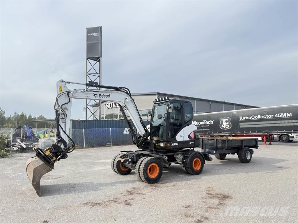 Bobcat E57W ホイール式油圧ショベル（パワーショベル・ユンボ・バックホー）