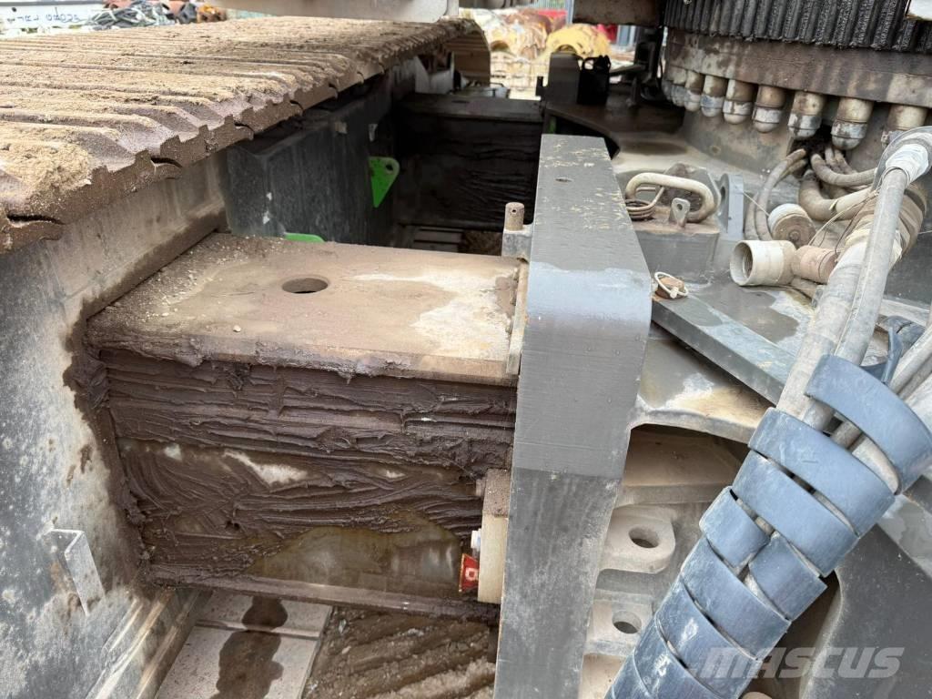 Sennebogen 6113 E クローラクレーン