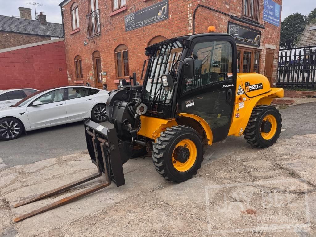 JCB 520-40 テレスコーピックハンドラー