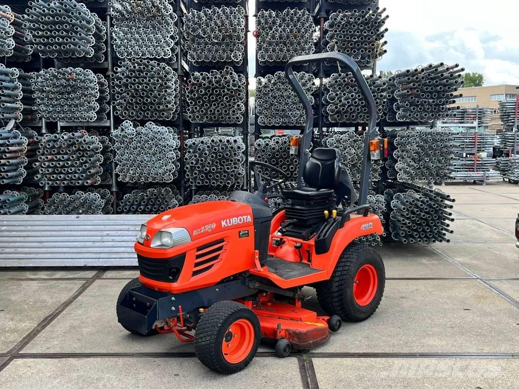 Kubota BX 2350 コンパクトトラクター