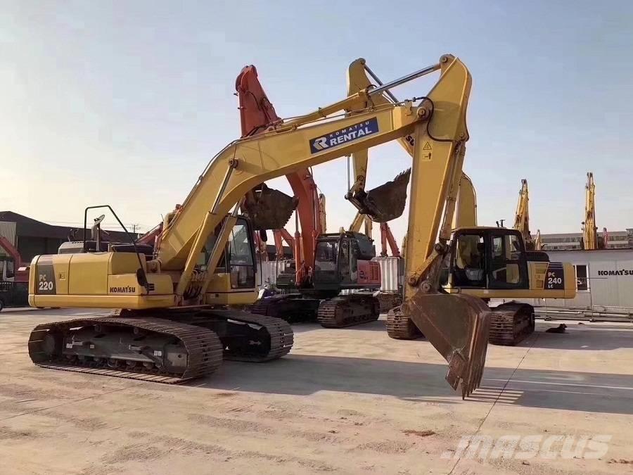 Komatsu pc220-7 大型油圧ショベル12t以上（パワーショベル・ユンボ）