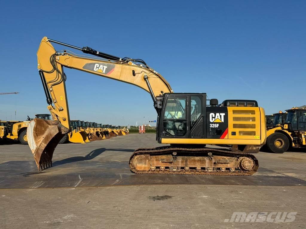 CAT 326FL 大型油圧ショベル12t以上（パワーショベル・ユンボ）