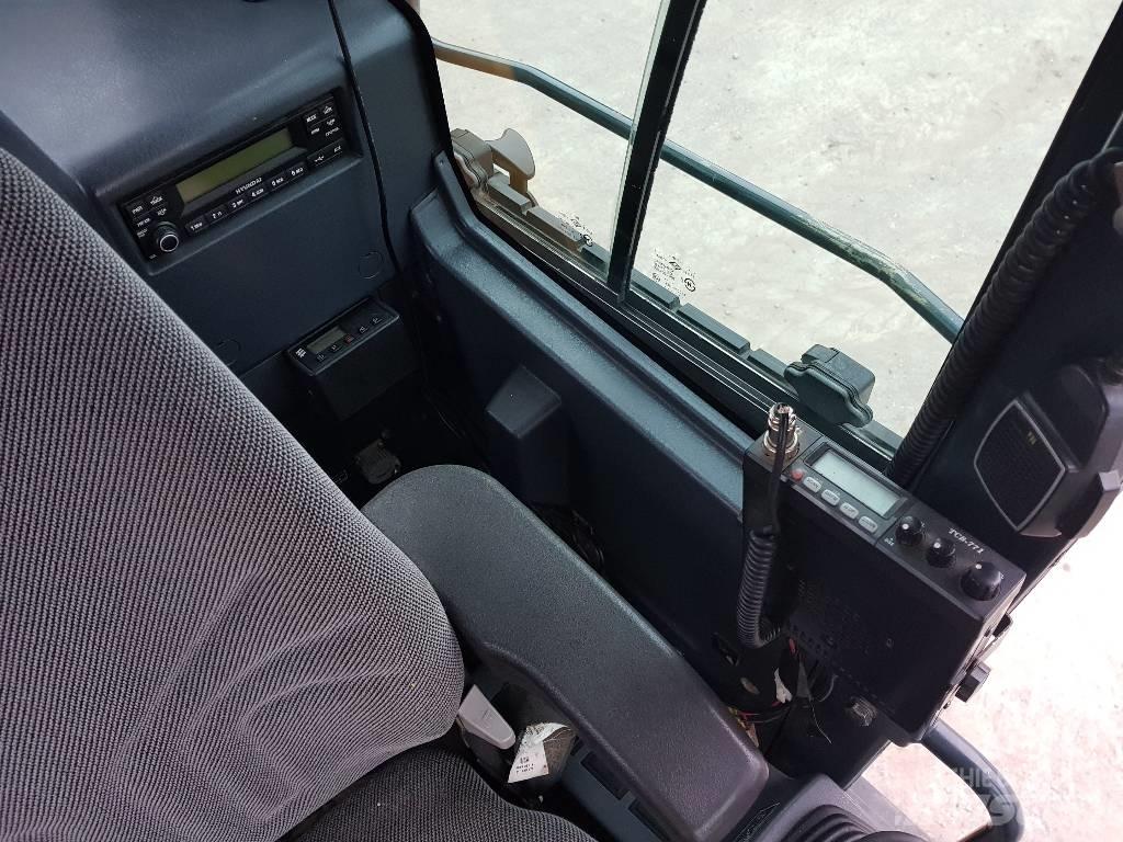 Hyundai R 235 LCRD-9 大型油圧ショベル12t以上（パワーショベル・ユンボ）