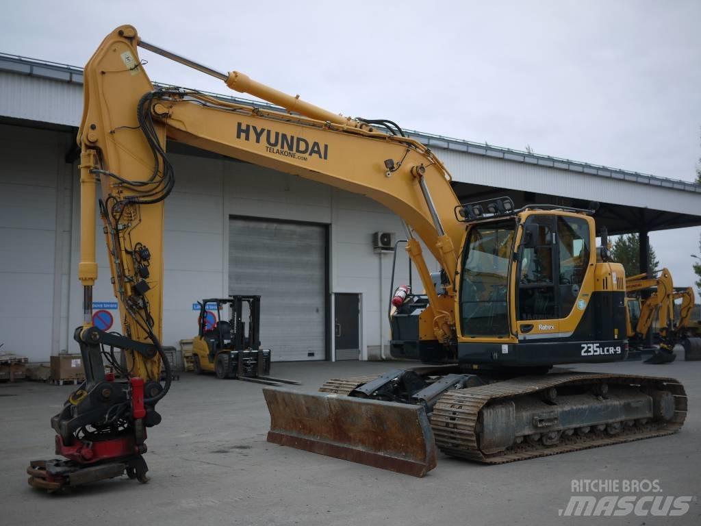Hyundai R 235 LCRD-9 大型油圧ショベル12t以上（パワーショベル・ユンボ）