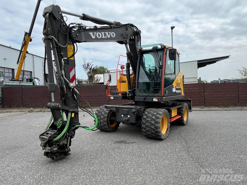 Volvo EWR 130 E ホイール式油圧ショベル（パワーショベル・ユンボ・バックホー）