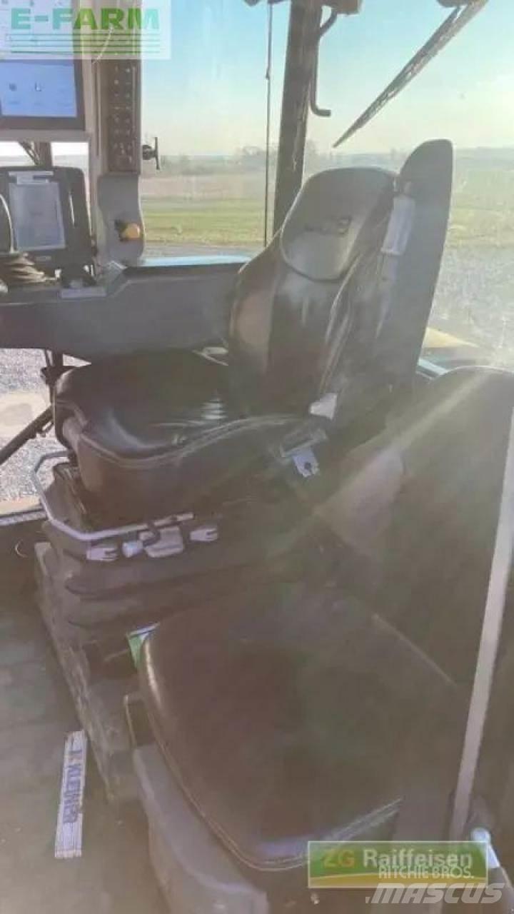 JCB fastrac 4220 トラクター