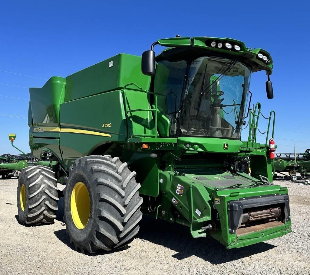 John Deere S 780 コンバイン