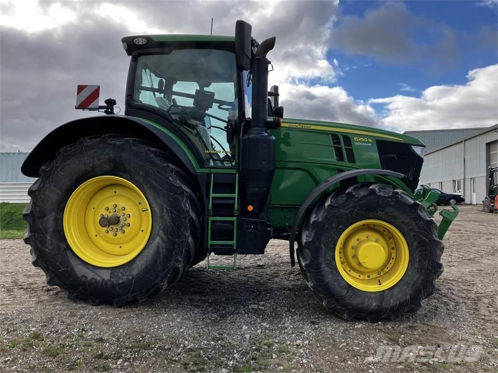 John Deere 6250R トラクター