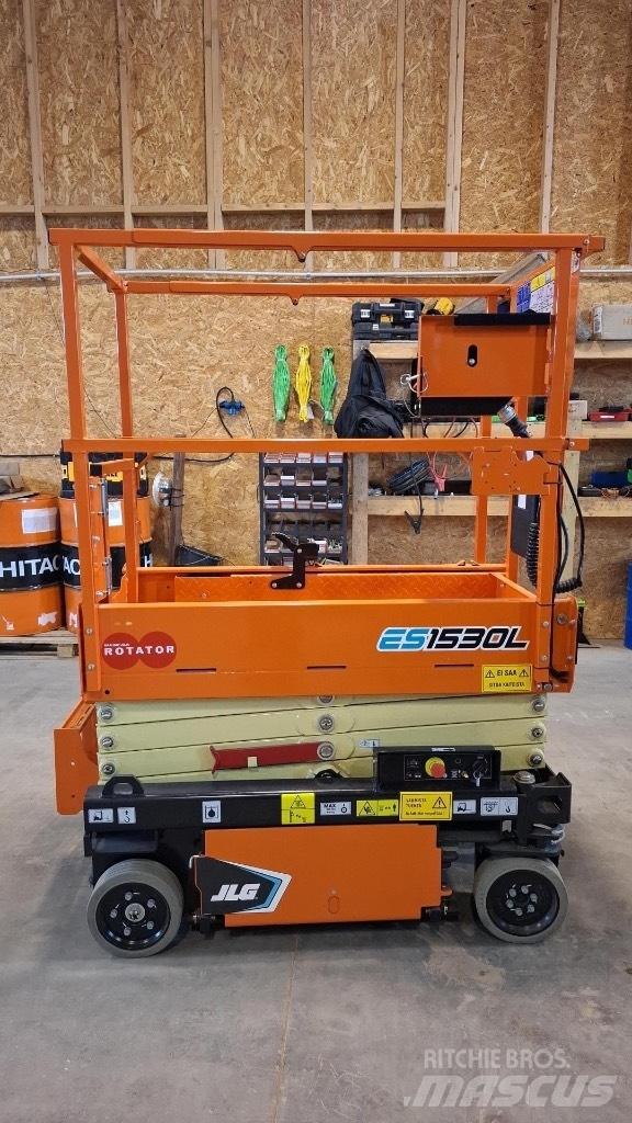 JLG ES 1530 L シザースリフト