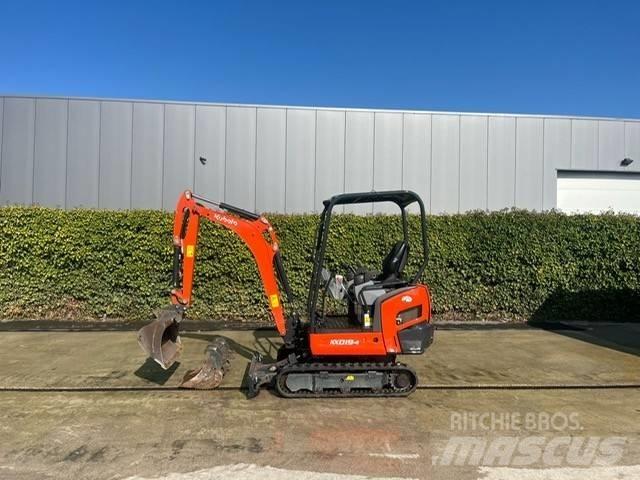 Kubota KX 016-4 ミニ油圧ショベル 7t以下（ミニユンボ・ミニディガー）