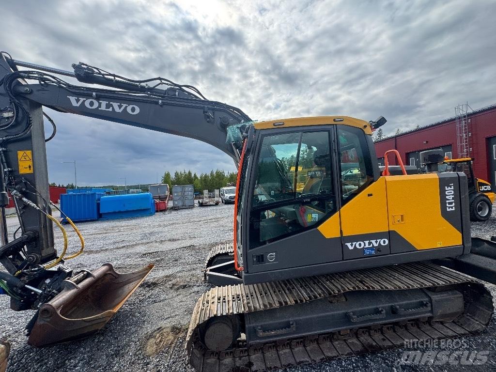 Volvo EC 140 EL 大型油圧ショベル12t以上（パワーショベル・ユンボ）