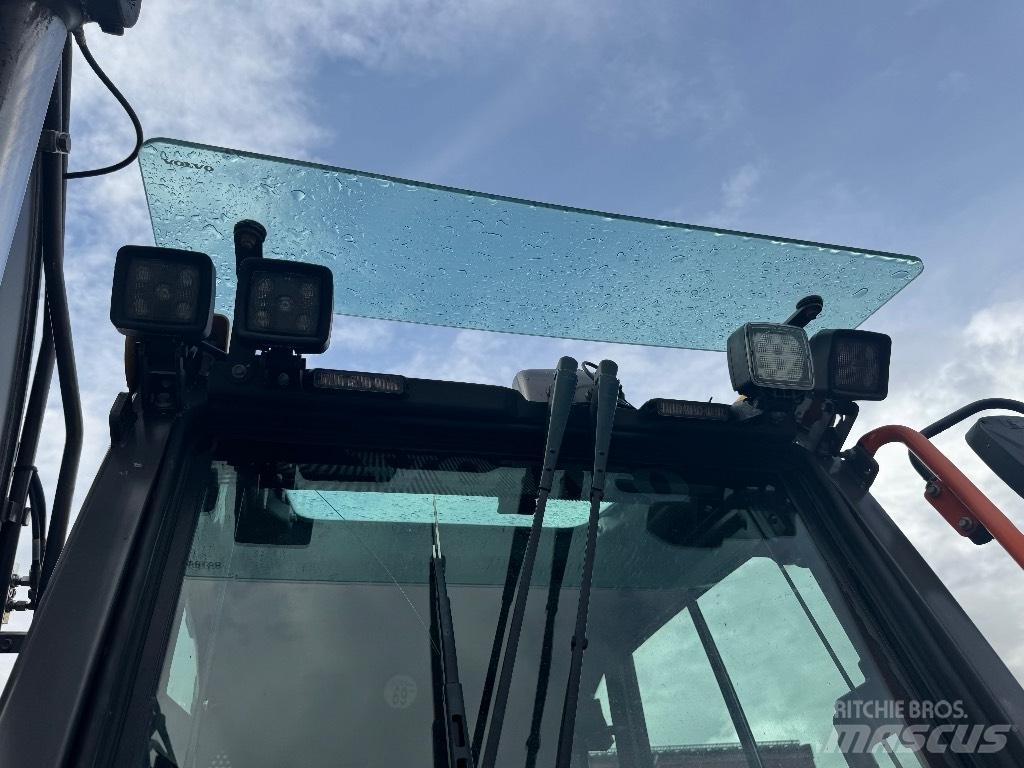 Volvo EC 140 EL 大型油圧ショベル12t以上（パワーショベル・ユンボ）