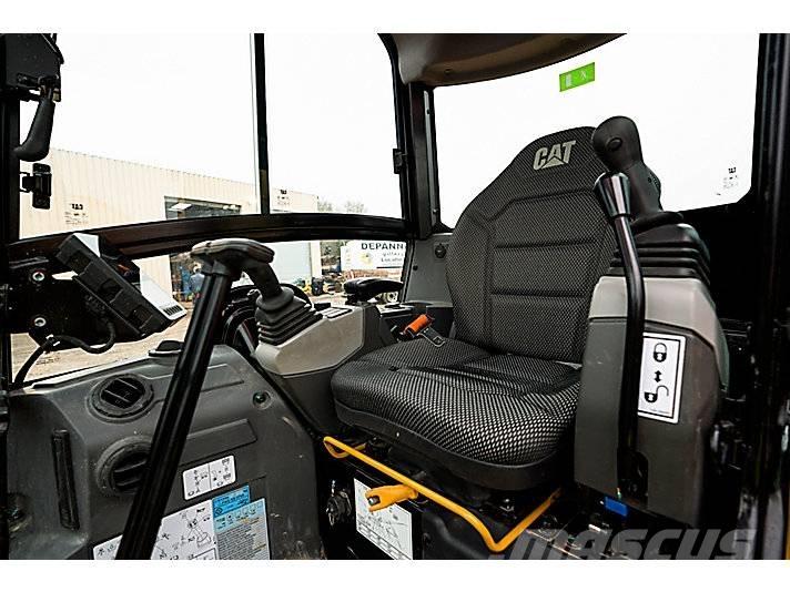CAT 2023 CAT 303 CR ミニ油圧ショベル 7t以下（ミニユンボ・ミニディガー）