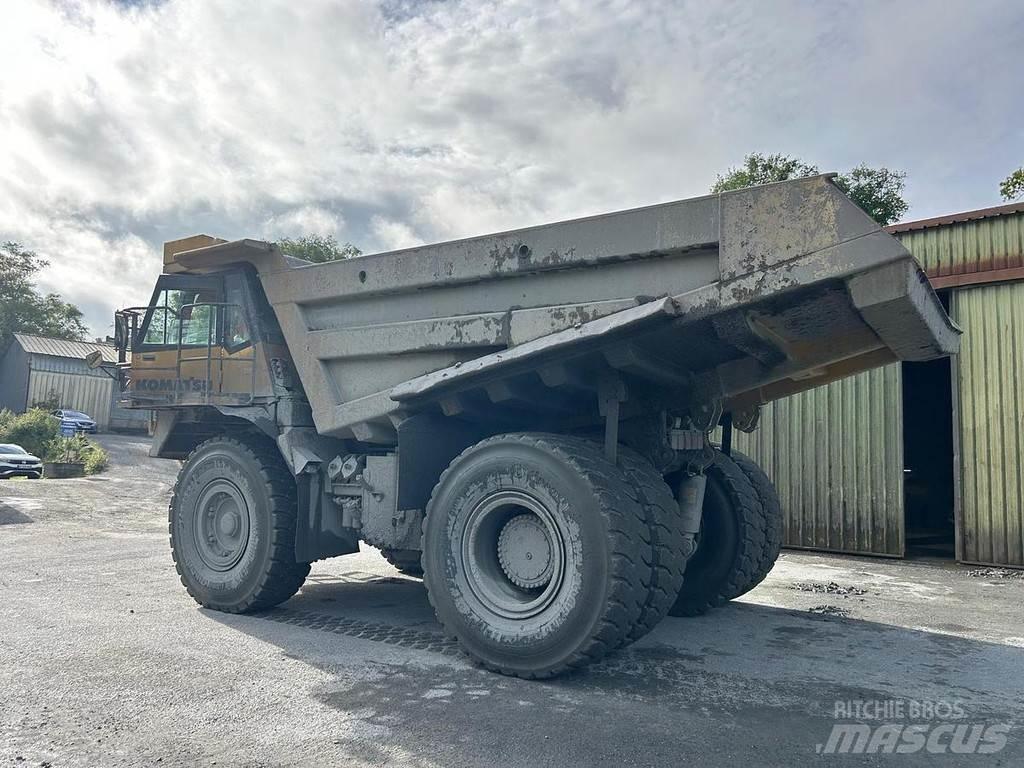 Komatsu HD605-7 サイト　ダンプ