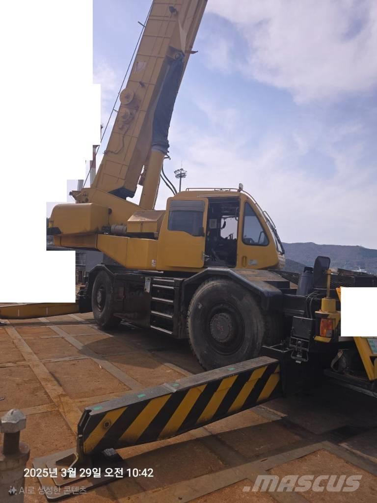 Kobelco RK 450 ラフテレーンクレーン