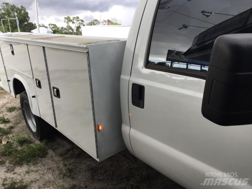 Ford F 550 XL SD 多目的／汎用車両