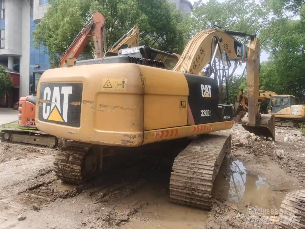 CAT 320d2 大型油圧ショベル12t以上（パワーショベル・ユンボ）