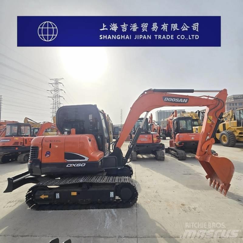 Doosan DX 60 大型油圧ショベル12t以上（パワーショベル・ユンボ）