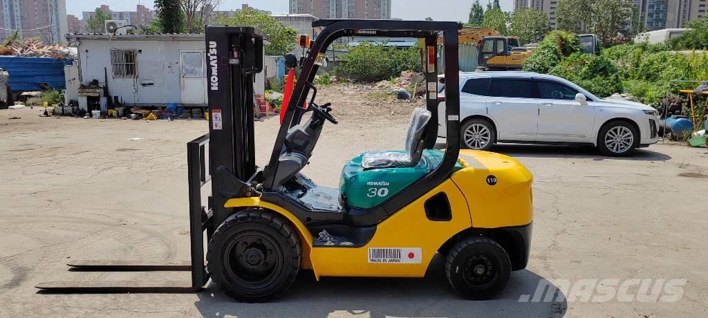 Komatsu 3 ディーゼル・軽油