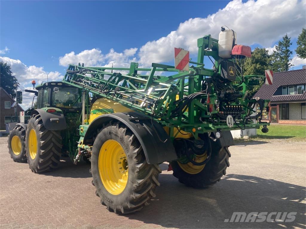 John Deere 732 牽引型スプレイヤー
