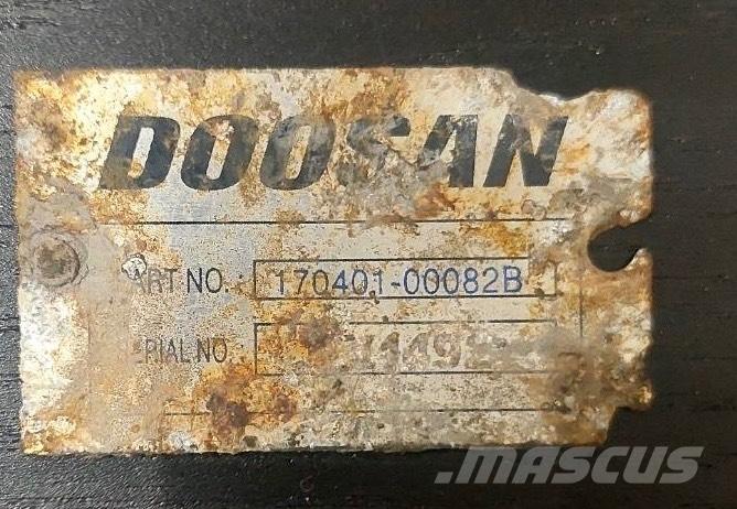 Doosan Final drive シャーシ及びサスペンション