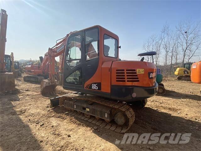 Doosan DX80 中型油圧ショベル 7ｔ-12ｔ（ユンボ・パワーショベル・バックホー）