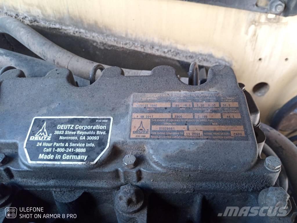 JLG 860 SJ ブームリフト　直伸型