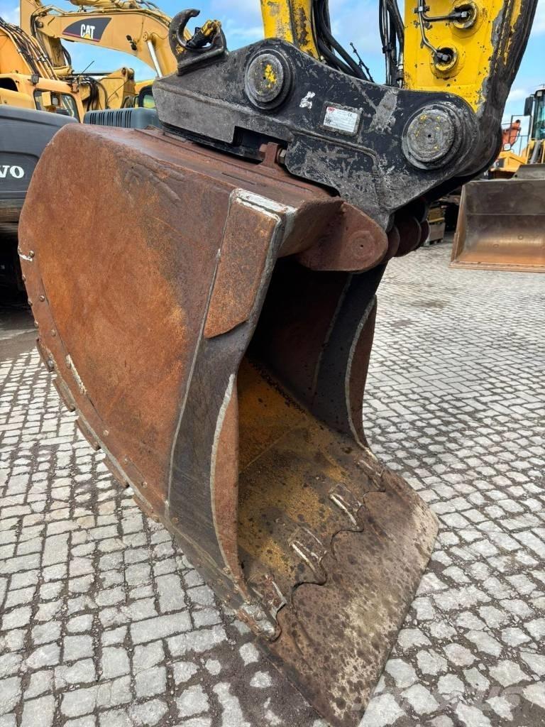 Komatsu PC 210 LC-7 大型油圧ショベル12t以上（パワーショベル・ユンボ）