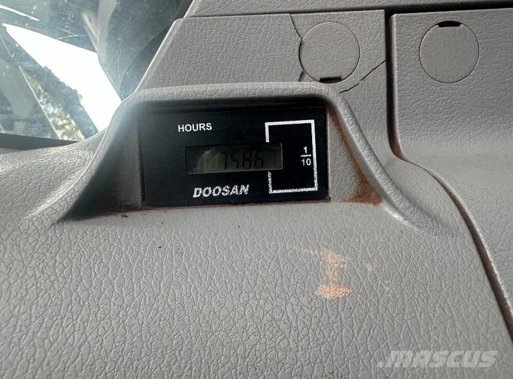 Doosan DX 255 LC-5 大型油圧ショベル12t以上（パワーショベル・ユンボ）